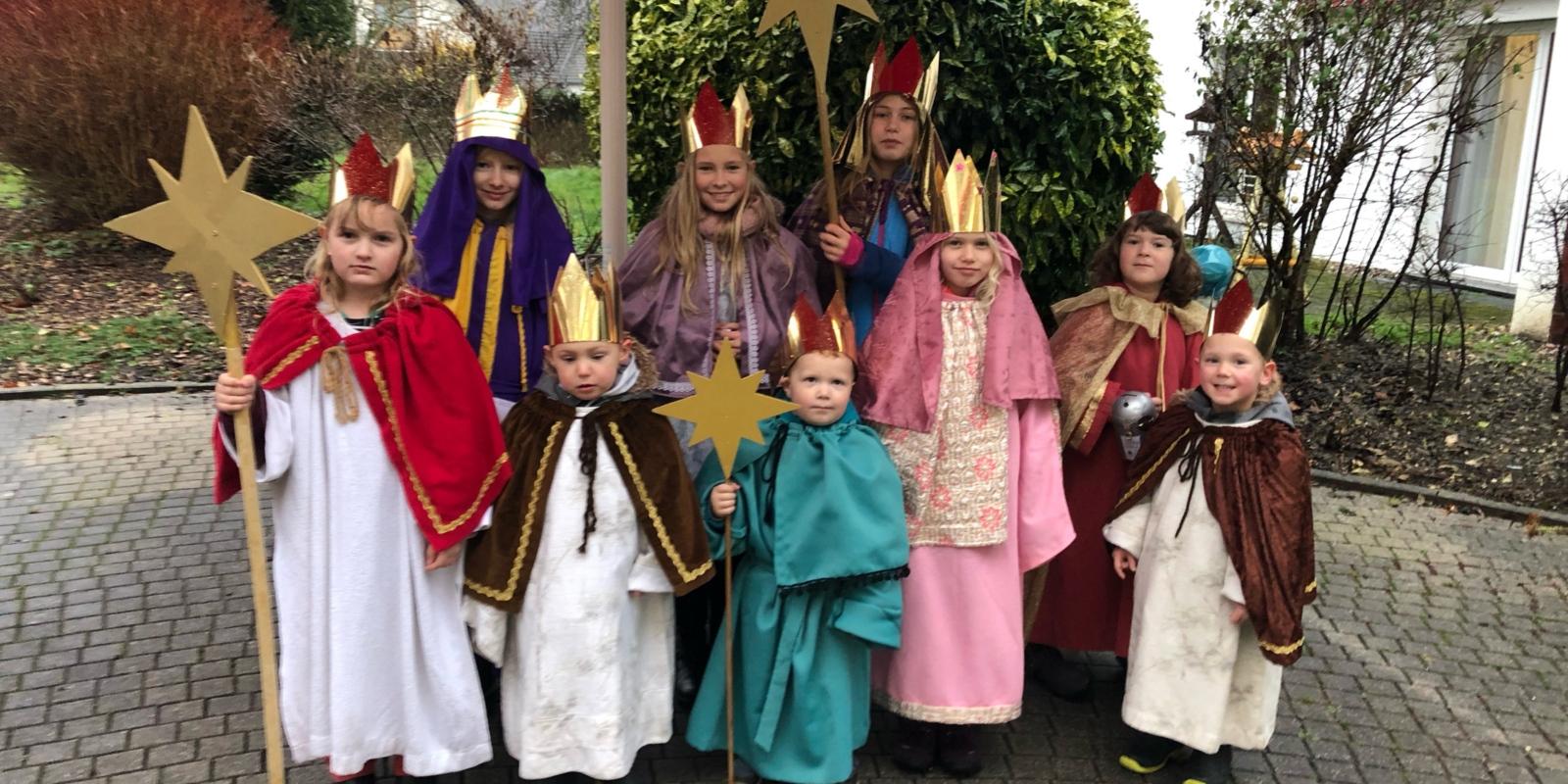 Sternsinger im Sentorenzentrum St. Joseph (c) Seelsorgebereich Windeck Sternsinger im Sentorenzentrum St. Joseph