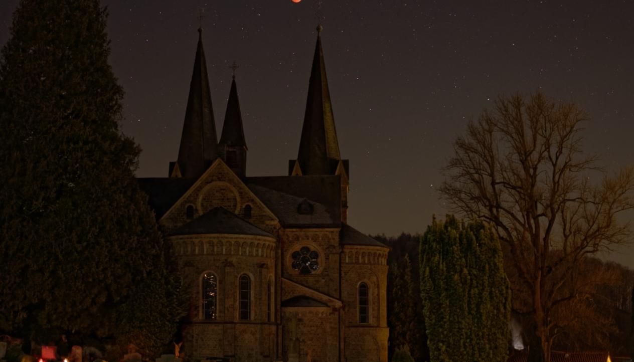 St. Laurentius Dattenfeld_Nachtaufnahme3_Copyright Michael Patt