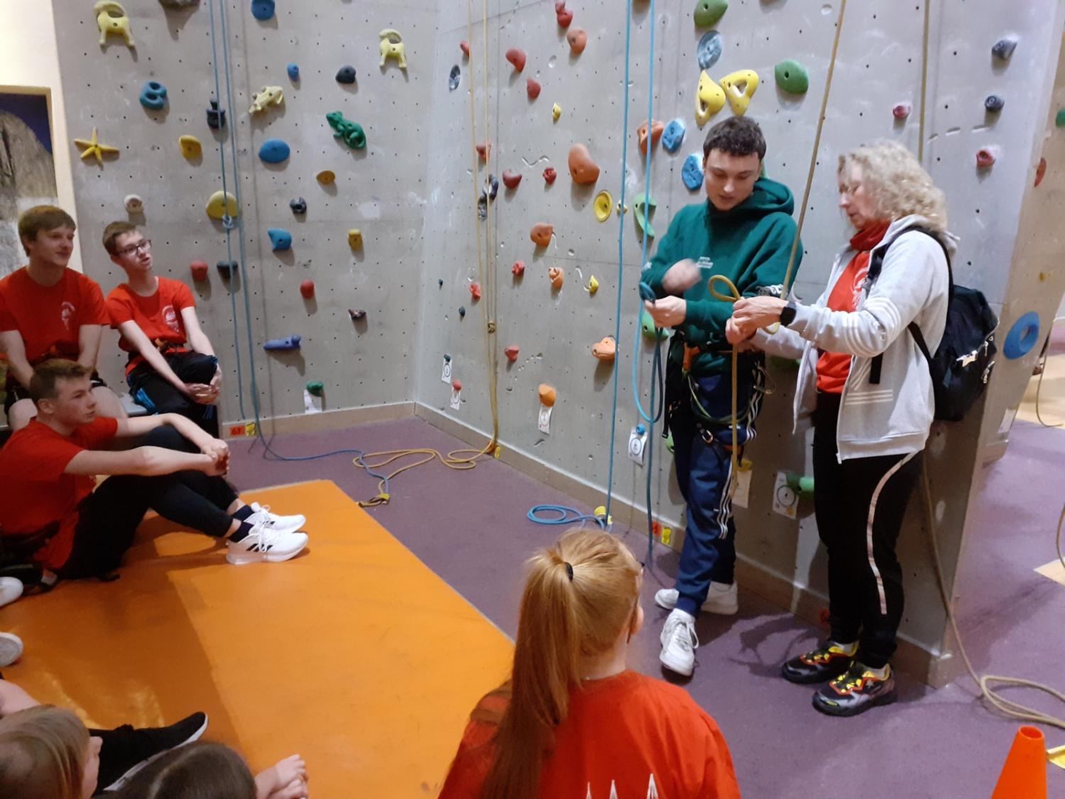 05 Alle müssen den Sicherungsknoten lernen