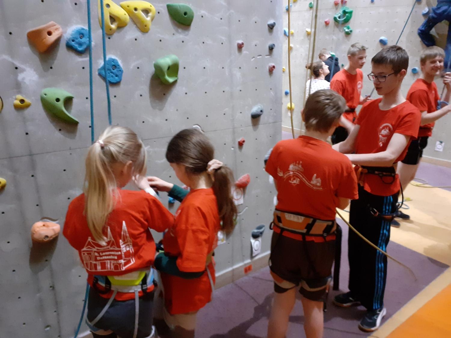 09 Bilden von Kletterteams