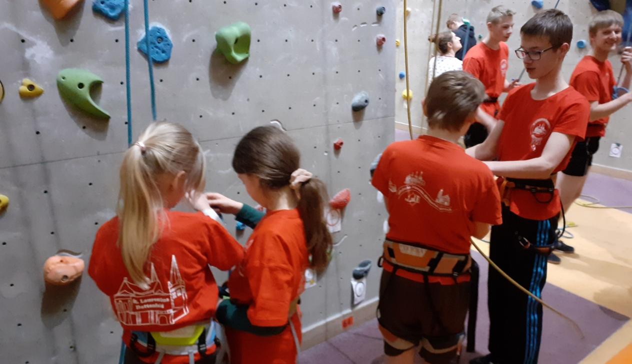 09 Bilden von Kletterteams