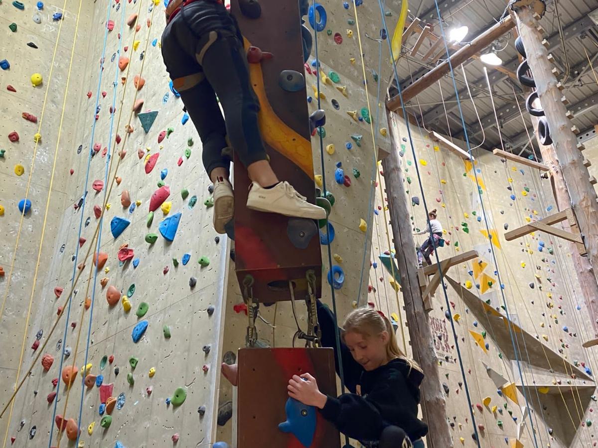 13 Nicht nur an der Wand wird geklettert