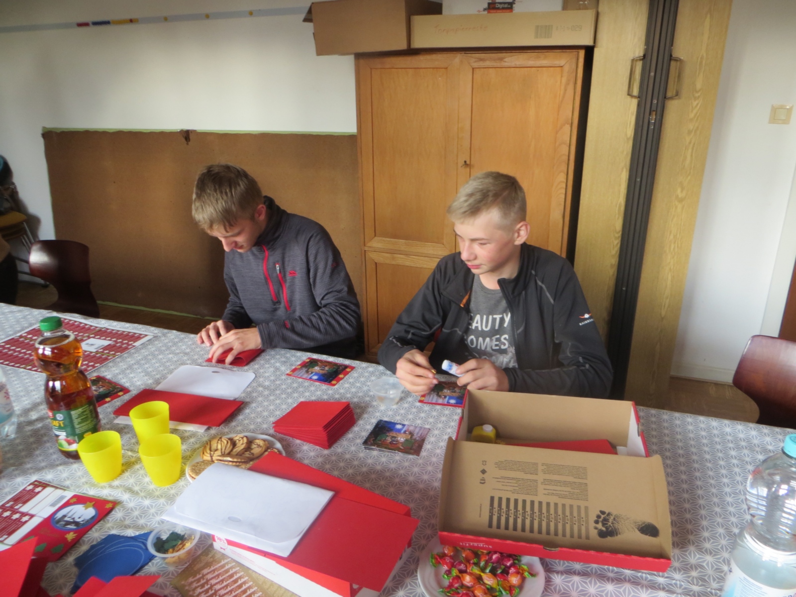 2021-10-28 Weihnachtskarten basteln 4